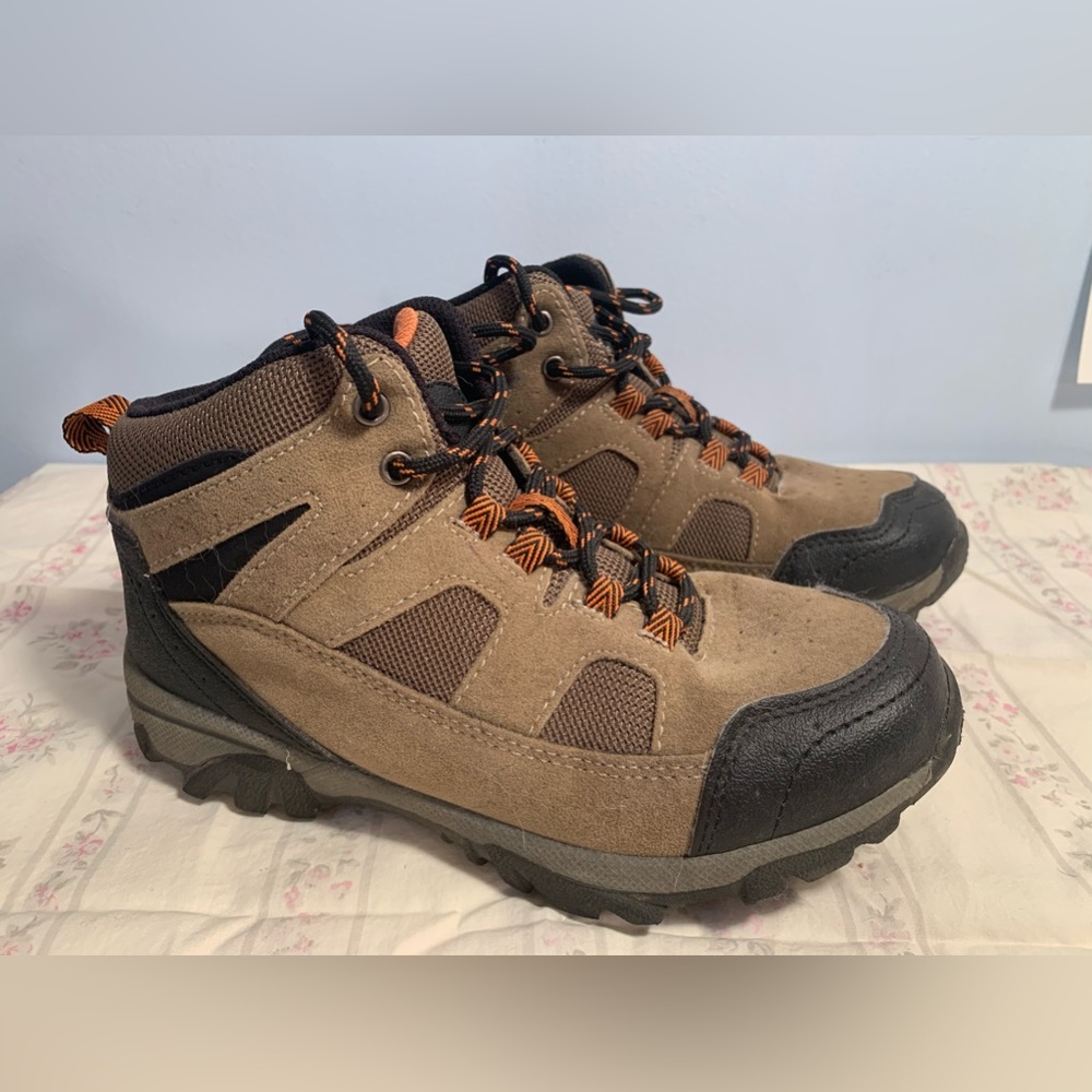 Kid’s Merrell’s - Picture 2 of 2